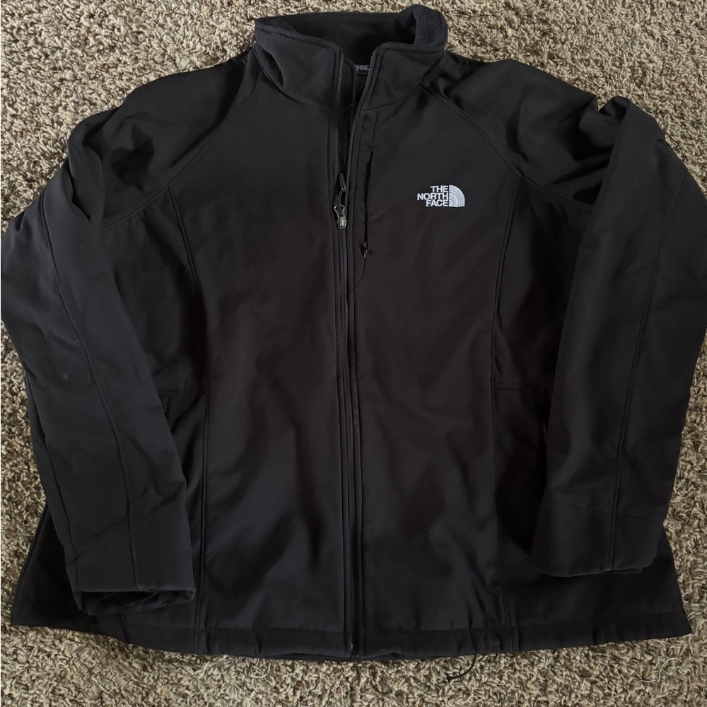 Women’s The North Face Apex Bionic Jacket.